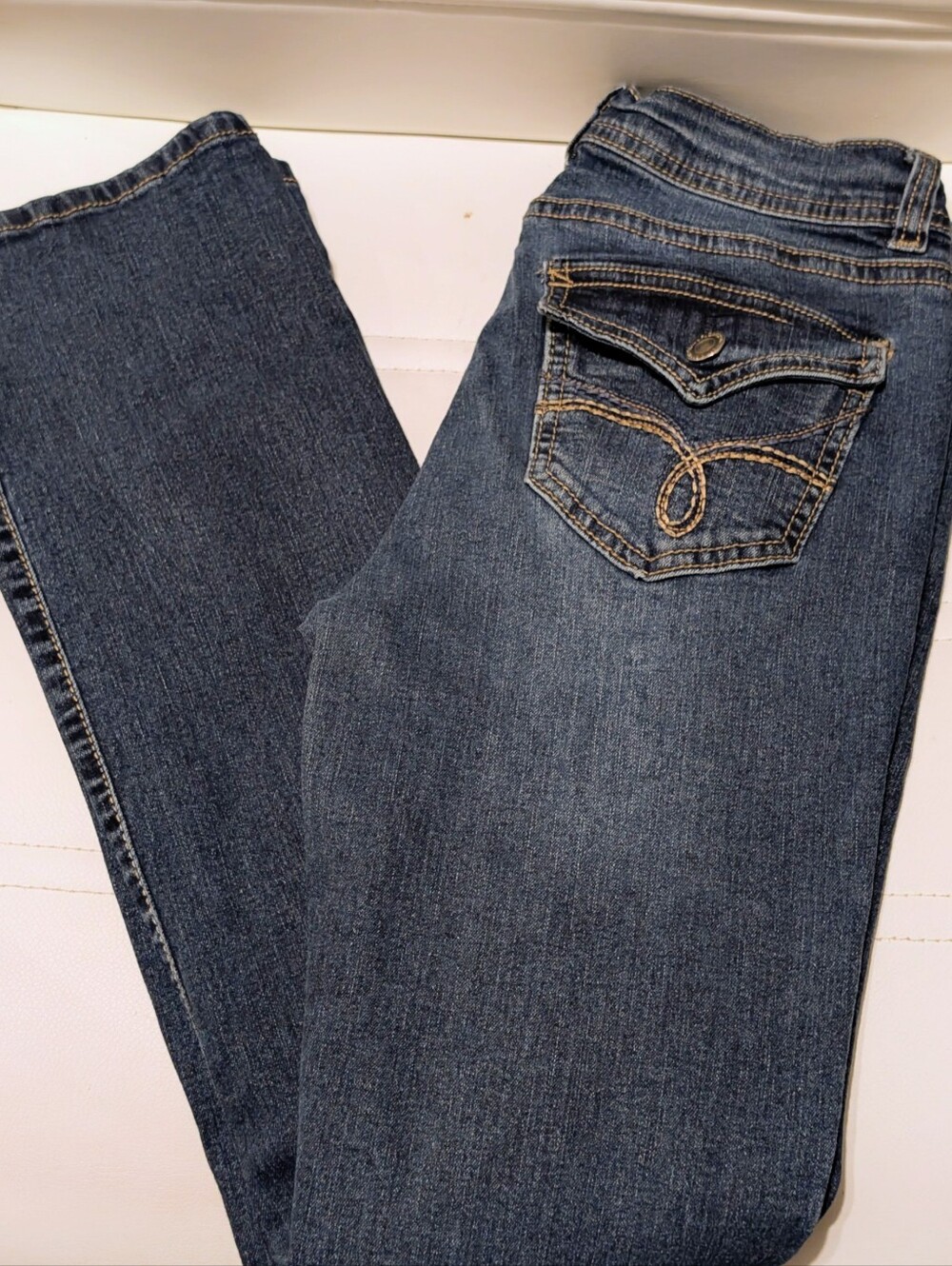 Wallflower Classic Dark Blue Bootcut Women’s Jeans - Pocket Detail Size 7